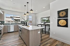 938 Jerome St Unit 3