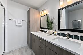 938 Jerome St Unit 3