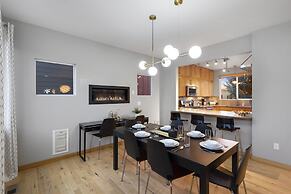 Sleek Home Near Old Town W/ Rftp Hot Tub & Mtn Views