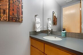 Sleek Home Near Old Town W/ Rftp Hot Tub & Mtn Views