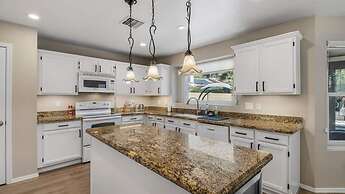 North Phoenix 4 Bdrm Vacation Home W/pool & Games!