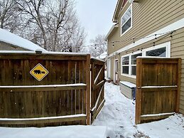 The Beautiful Bear’s Den! Walk to Old Town & CSU!