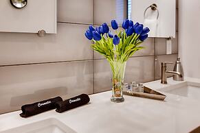 Old Town Swank - Brand New to Brewery District!