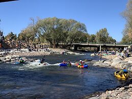 Modern Townhome Steps From the Brewery District!