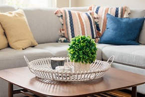 Amazing Urban Townhome Near Breweries & River!