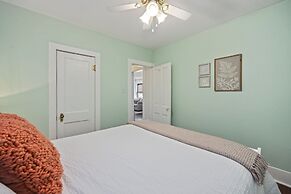 Cozy Home in Downtown Loveland W/ Free Bikes!