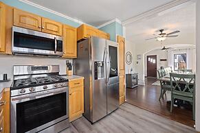 Cozy Home in Downtown Loveland W/ Free Bikes!