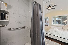 Cozy Home in Downtown Loveland W/ Free Bikes!