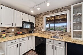 Outstanding Home, Incredible Views, Near Reservoir!