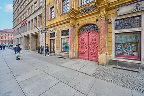 Wrocław Rynek Apartment by Renters