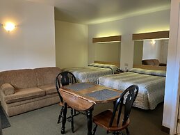 Calabogie Motor Inn