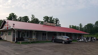 Calabogie Motor Inn