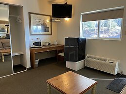 Calabogie Motor Inn