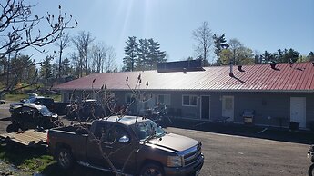 Calabogie Motor Inn