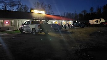 Calabogie Motor Inn