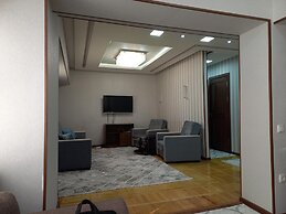 4-bed Apartment in Tashkent City Center C1