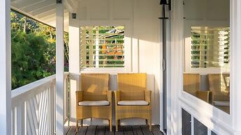 Hale Kalani 2 Bedroom Home by RedAwning