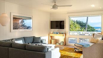 Hale Kalani 2 Bedroom Home by RedAwning