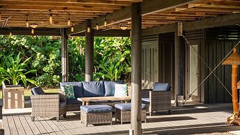 Hale Kalani 2 Bedroom Home by RedAwning