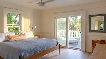 Hale Kalani 2 Bedroom Home by RedAwning