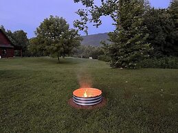 The Lodge at Coker Creek - 3 Bedrooms, 2 Baths, Sleeps 10 3 Home by Re