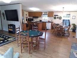 The Lodge at Coker Creek - 3 Bedrooms, 2 Baths, Sleeps 10 3 Home by Re