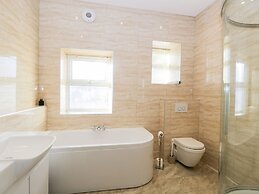 Carlton House Apartment 1