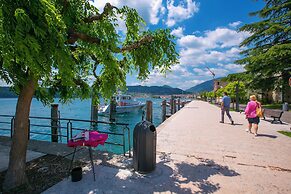 Ricomilla-finestra Sul Verde- Priv Park