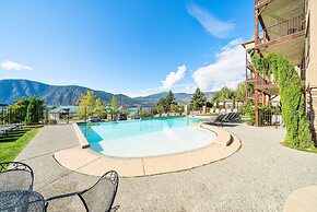 Marina's Edge Condo Walk to Restaurants, Wineries by RedAwning