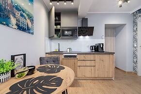 Kielecka Studio With Bathtub by Renters