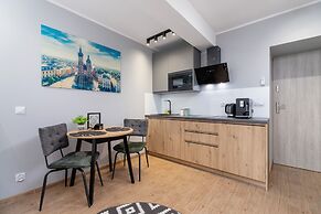 Kielecka Studio With Bathtub by Renters