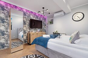 Kielecka Studio With Bathtub by Renters