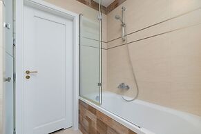 Apartment Cracow by Renters Prestige