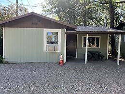 Hidden Rest Cabins & Resort