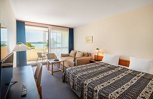 Club Tihany Resort