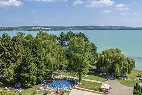 Club Tihany Resort