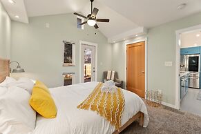 Vibrant Downtown Bungalow – Walk Everywhere!