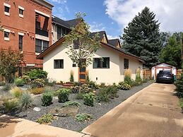 Vibrant Downtown Bungalow – Walk Everywhere!