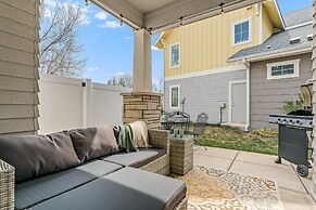 Spacious Home Near River – King Bd, Patio & Garage