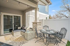 Spacious Home Near River – King Bd, Patio & Garage