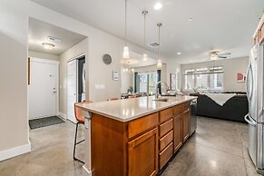 Spacious Home Near River – King Bd, Patio & Garage