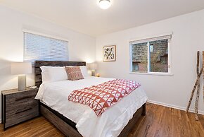 Stylish Getaway W/ Designer Touches - Free Bikes