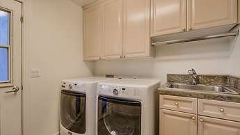 Casa Buenaluxurious Retreat w/2 Masters & Views!