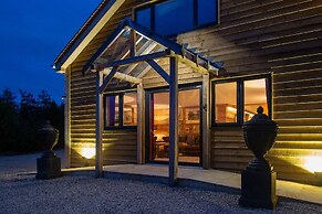 Owl Barn in Oxford With 5 Bedrooms and 5 Bathrooms