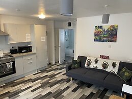 Impeccable 1-bed Apartment in Chesterfield