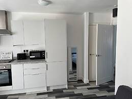 Impeccable 1-bed Apartment in Chesterfield