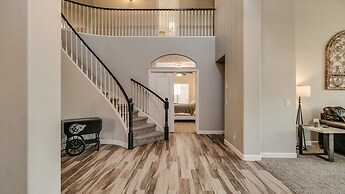 Massive 5 Bdrm Getaway W/pool, Hot Tub, Game Room!