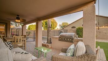 Massive 5 Bdrm Getaway W/pool, Hot Tub, Game Room!