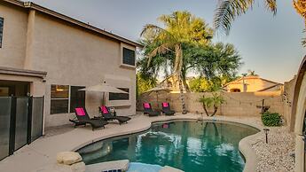 Massive 5 Bdrm Getaway W/pool, Hot Tub, Game Room!