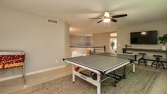 Massive 5 Bdrm Getaway W/pool, Hot Tub, Game Room!